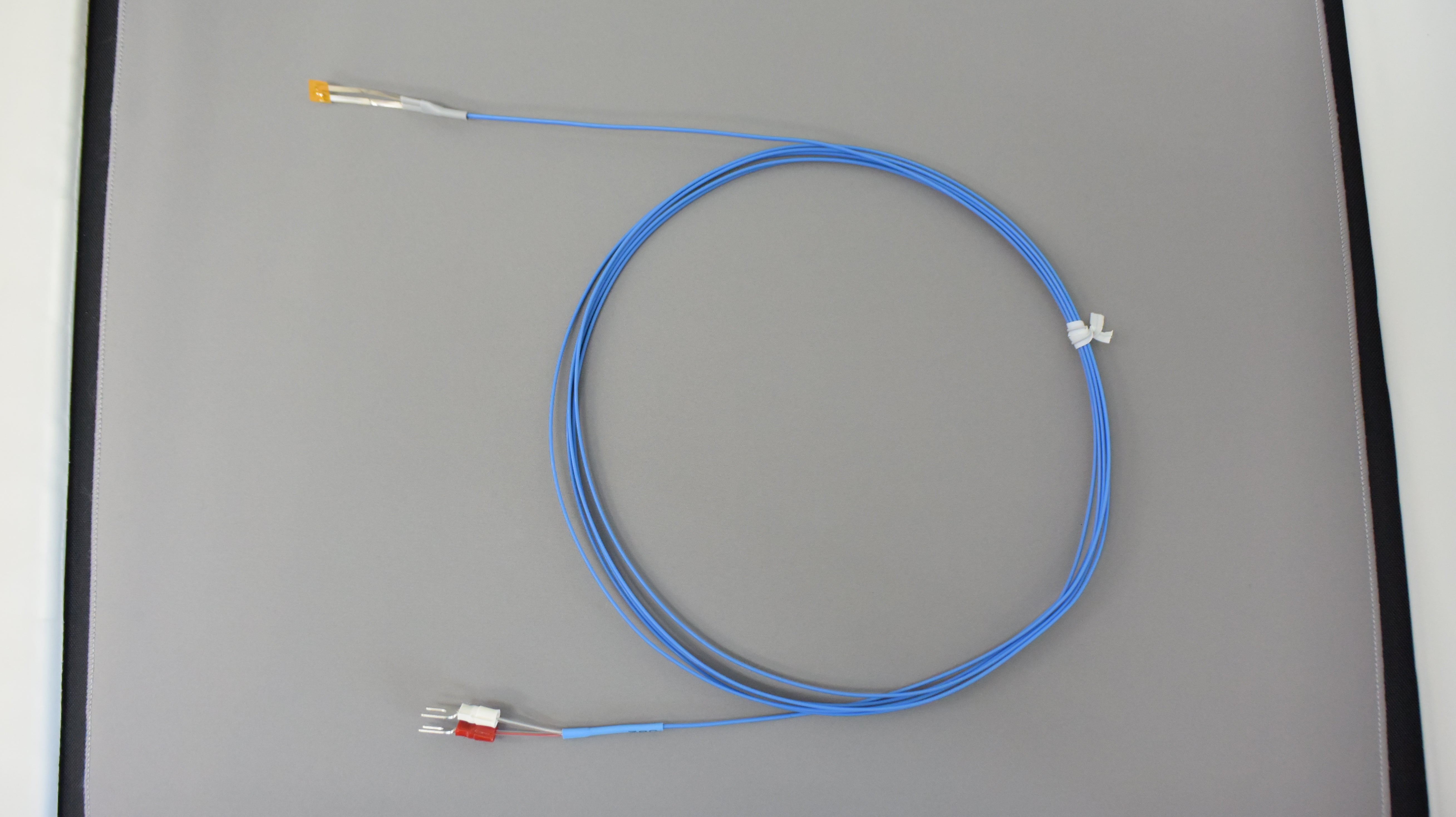 Temperature Sensor with Thermocouple (Type K) "Sheet Type" Max. operating temp: 200°C, Tolerance: Class 2 (±2.5°C or ±0.75%)